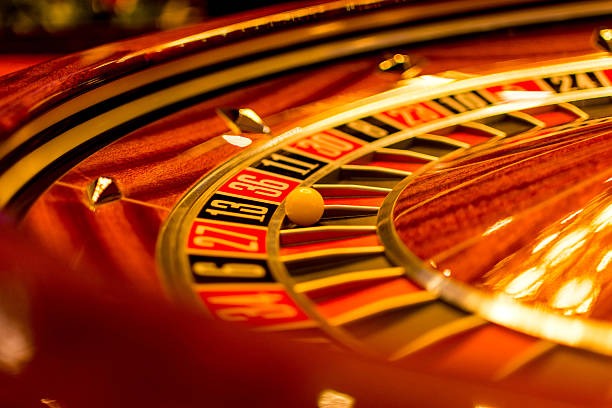 Ekor Number forecast interface showing digit selection and odds on mutiara99